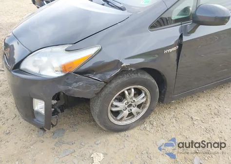 2011 Toyota Prius Two z USA, uszkodzony, nr VIN JTDKN3DU5B5337780